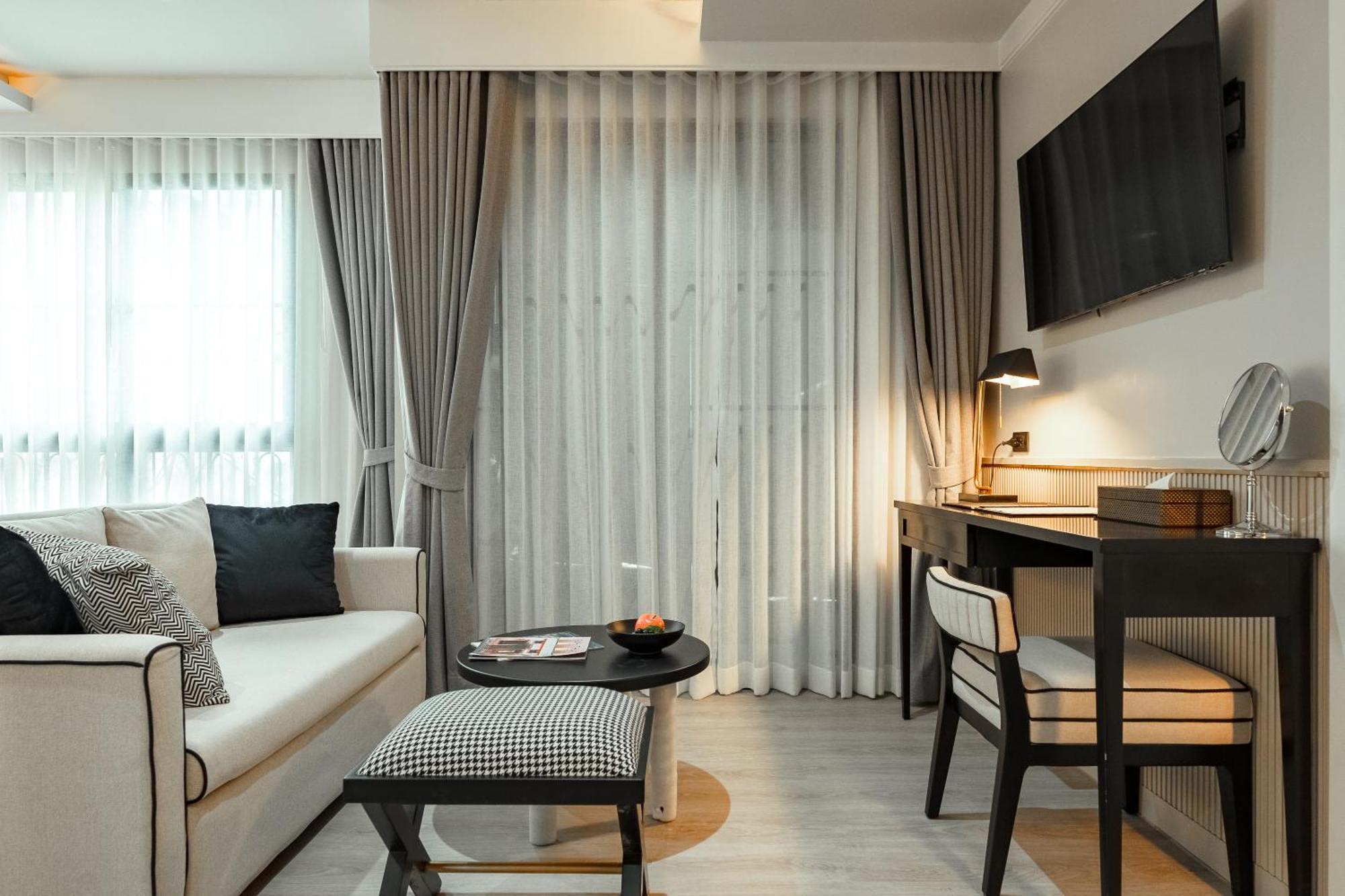Chateau Du Village Hotell