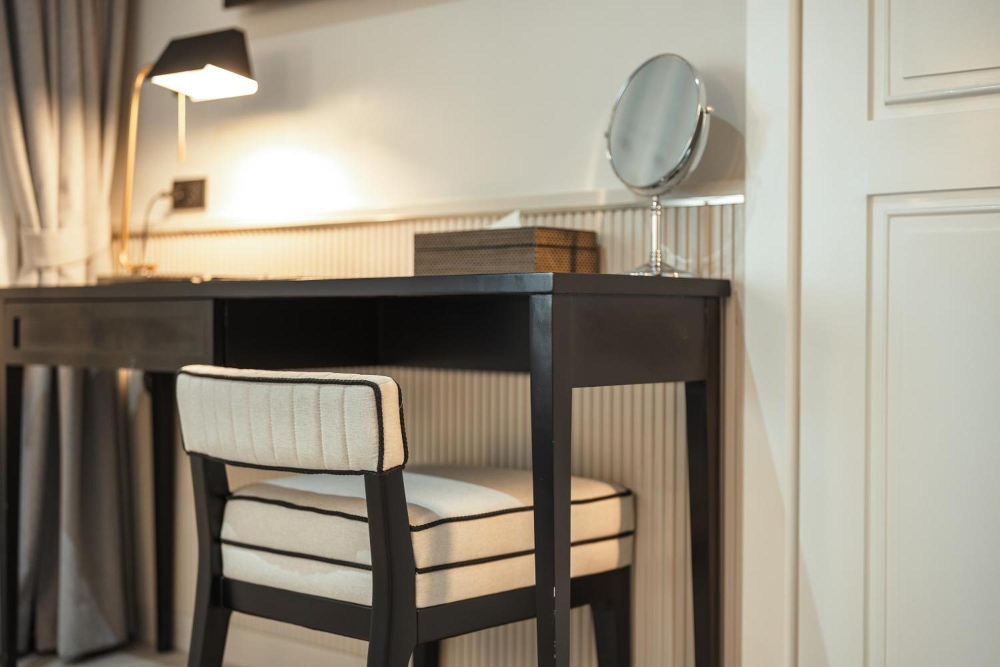 Chateau Du Village Hotell 4*