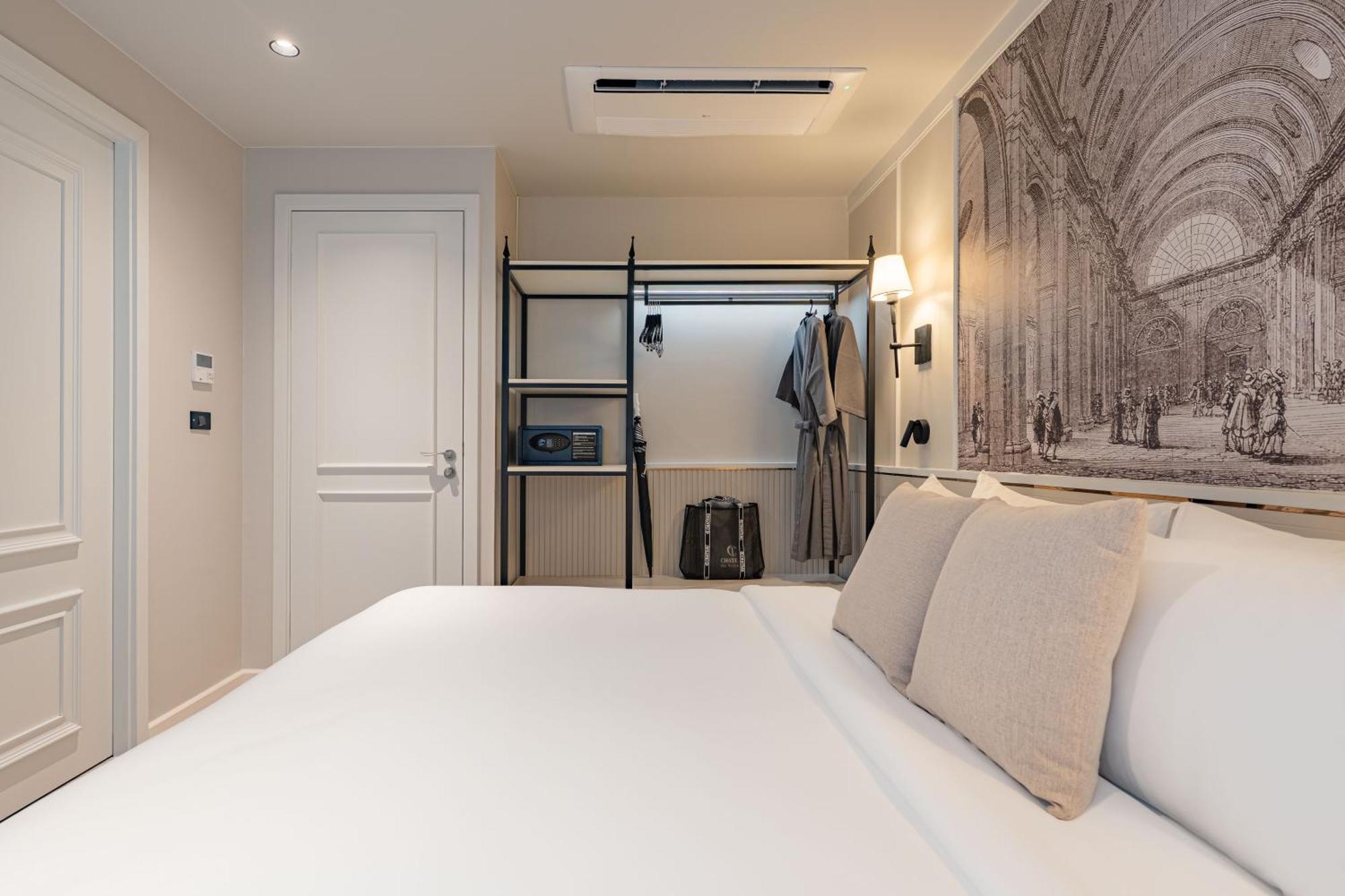 Chateau Du Village 4*