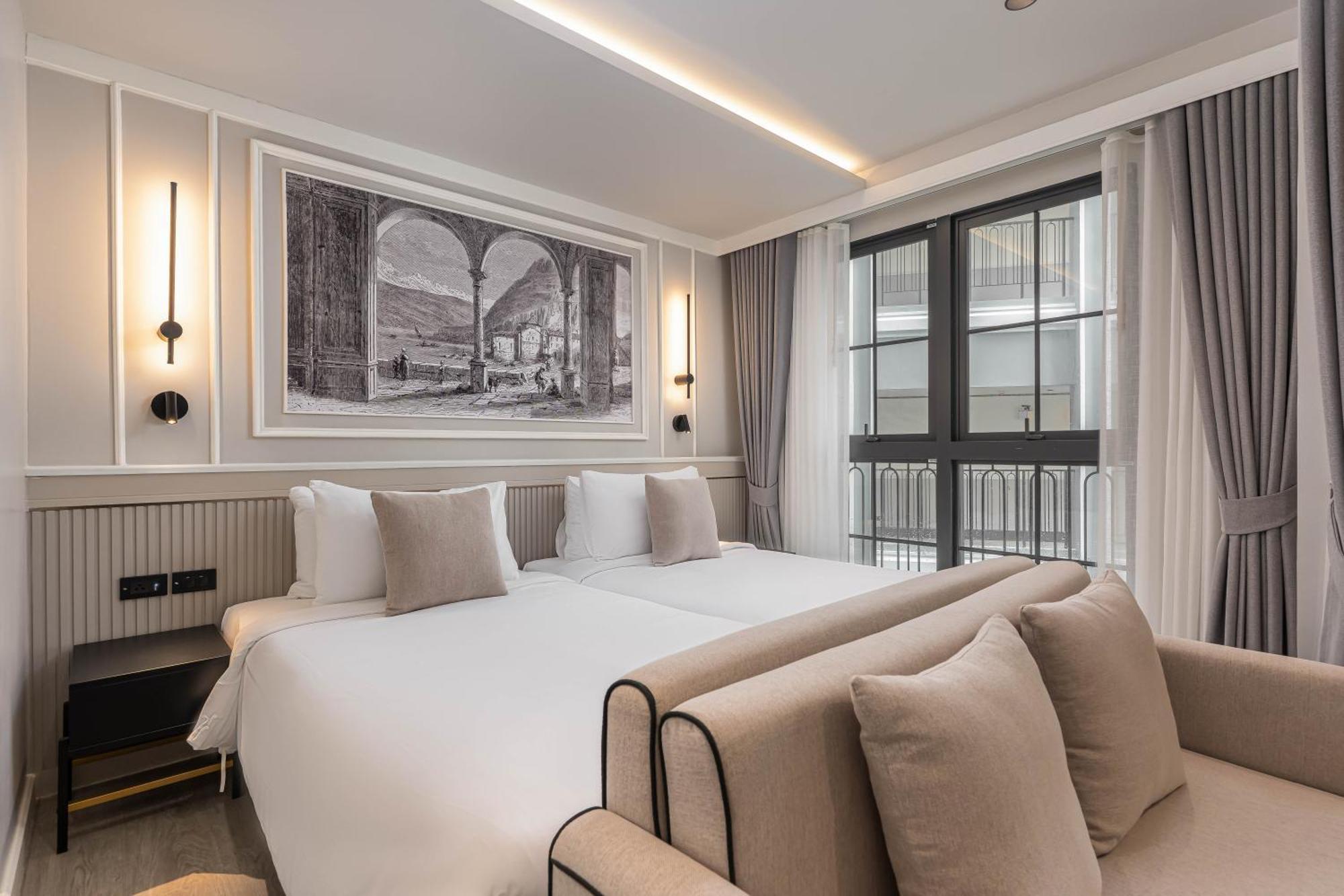 Chateau Du Village Hotell 4*