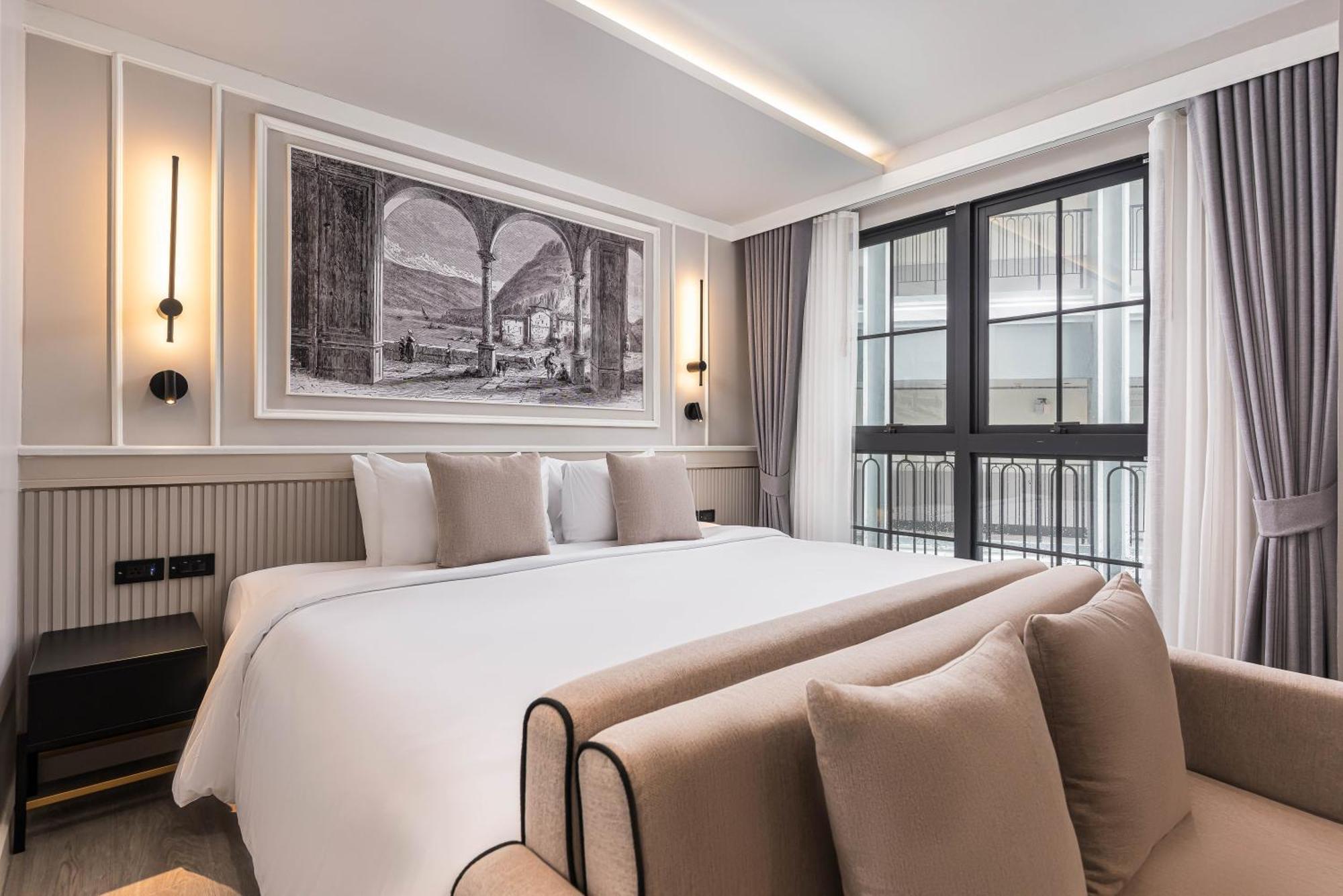 Chateau Du Village 4*