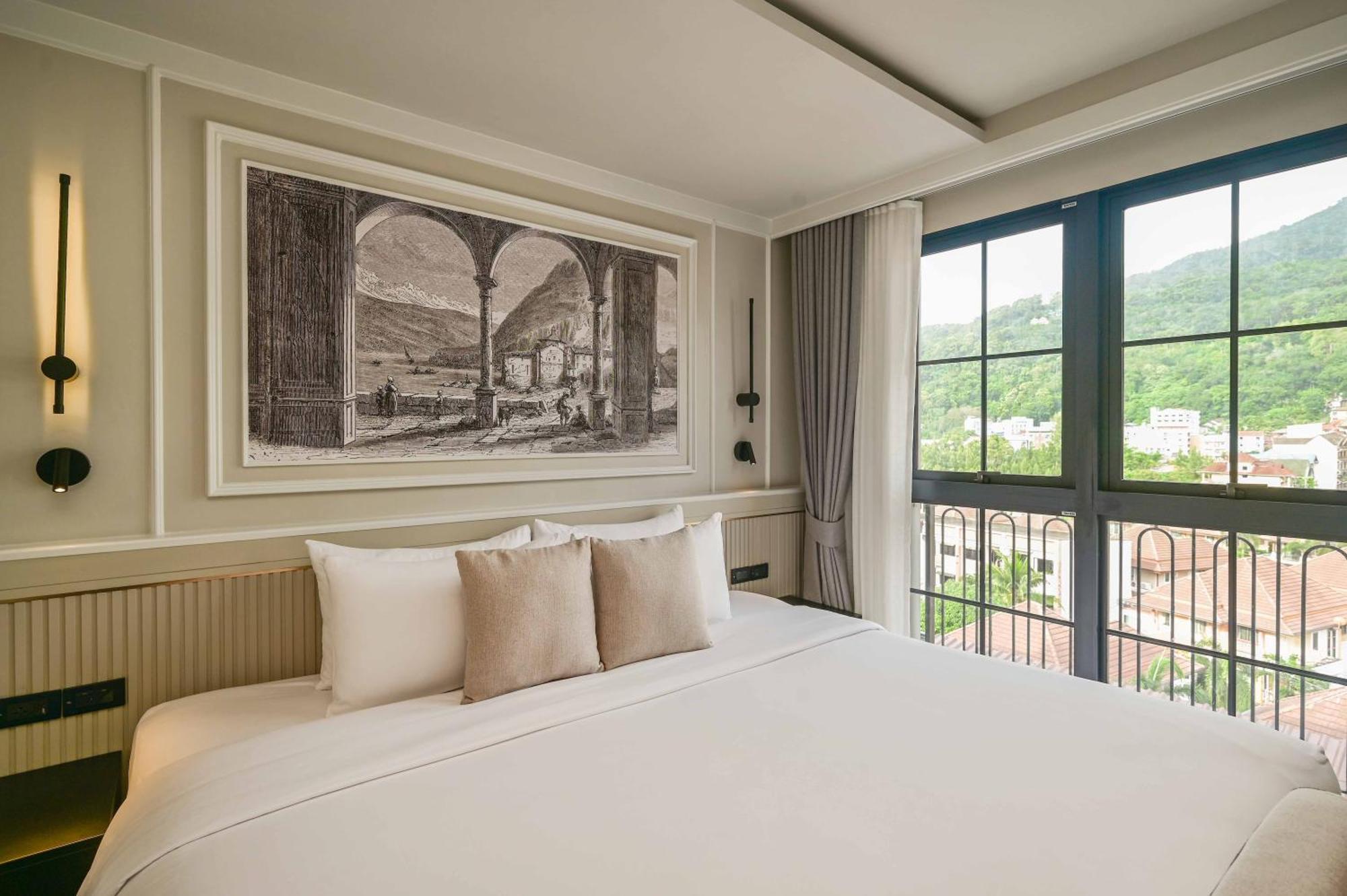 Chateau Du Village Patong