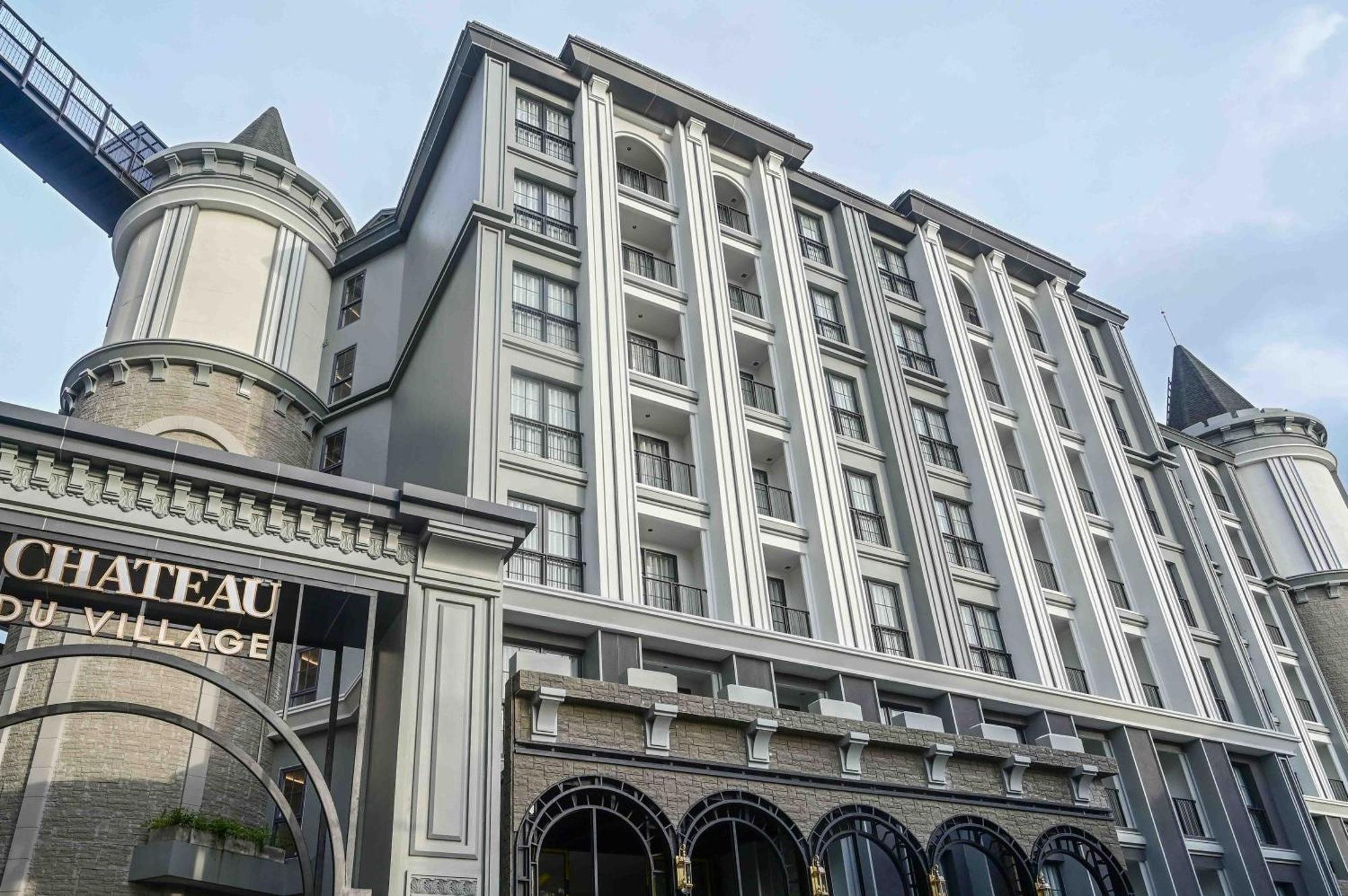 Hotel Chateau Du Village 4*